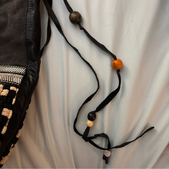 TOMS Wanderer One For One Woven Embroidered Bucket Bag Canvas Beaded Boho Black - Picture 5 of 8